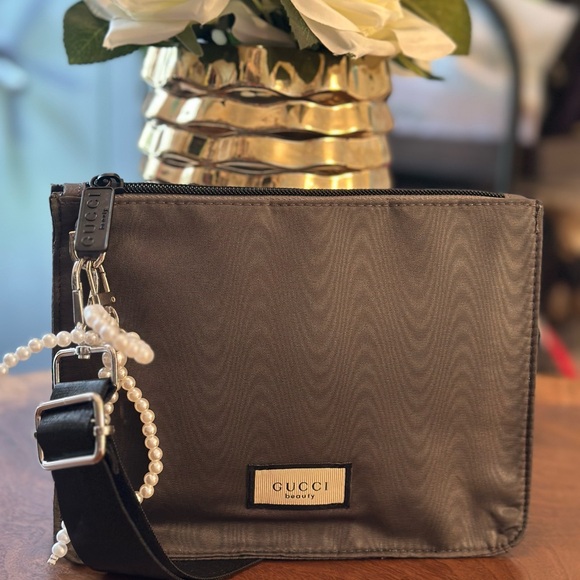 Gucci Gray Cosmetic Bag - Picture 1 of 5